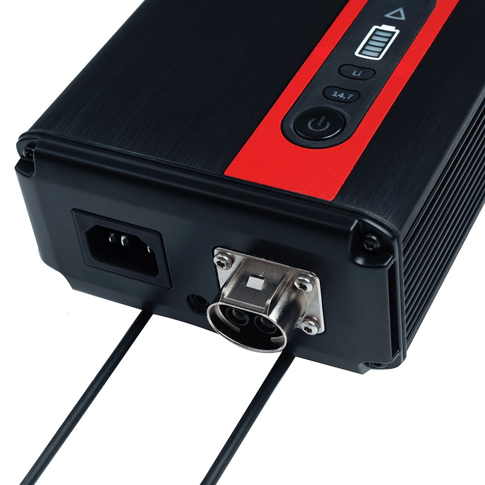 DEFA WorkshopCharger 35 A mit 2,5 m Ladekabel